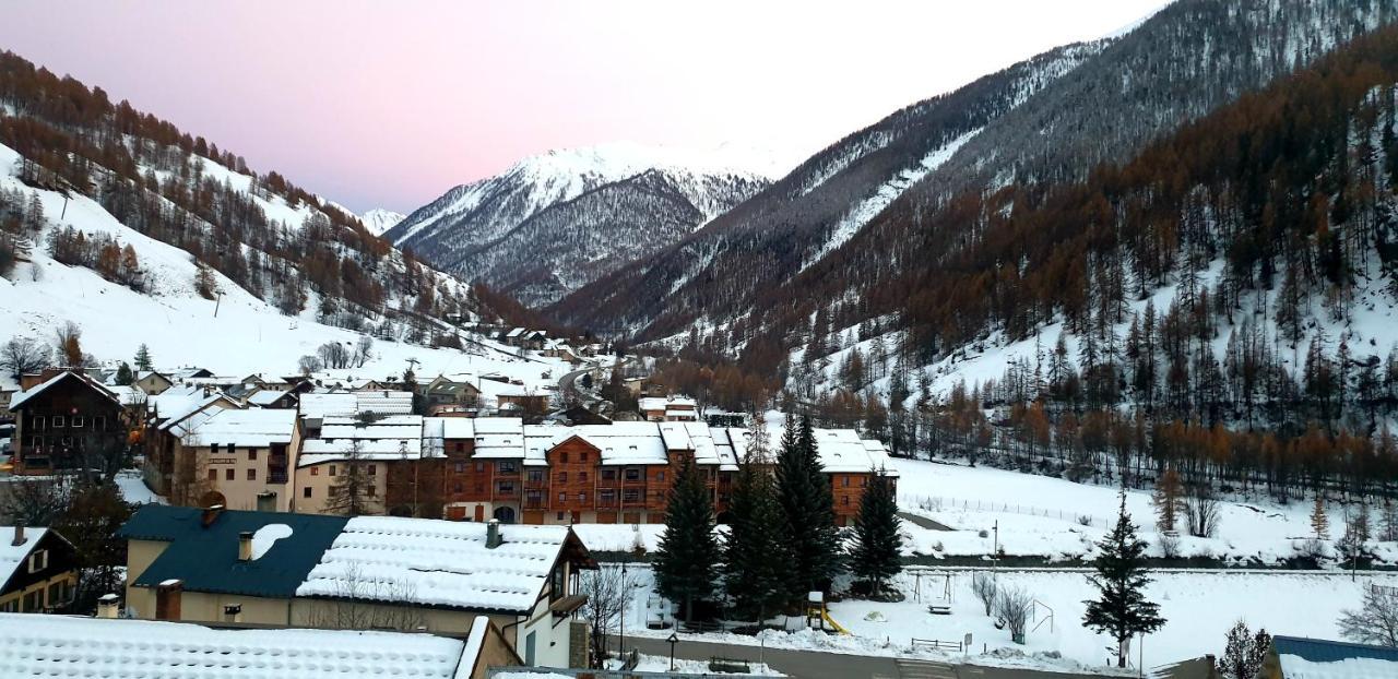 Appartement avec vue sur la montagne Abriès Extérieur photo